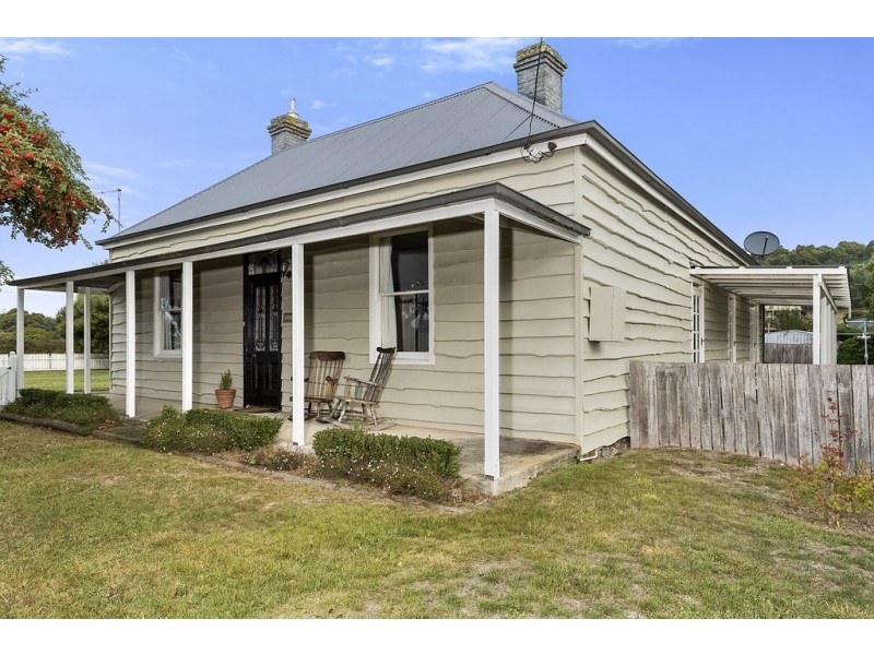61 Weld Street, Beaconsfield TAS 7270