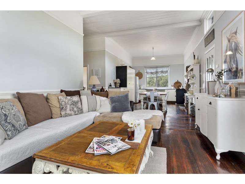 61 Weld Street, Beaconsfield TAS 7270