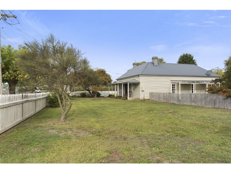 61 Weld Street, Beaconsfield TAS 7270