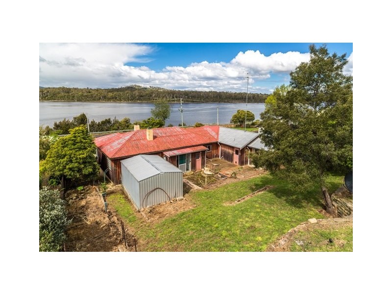 127 Gravelly Beach Road, Blackwall TAS 7275