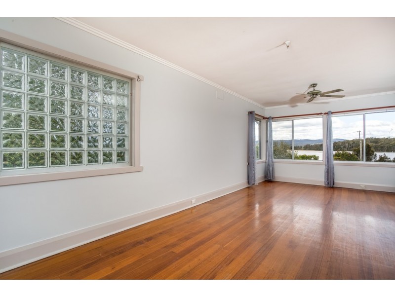 127 Gravelly Beach Road, Blackwall TAS 7275