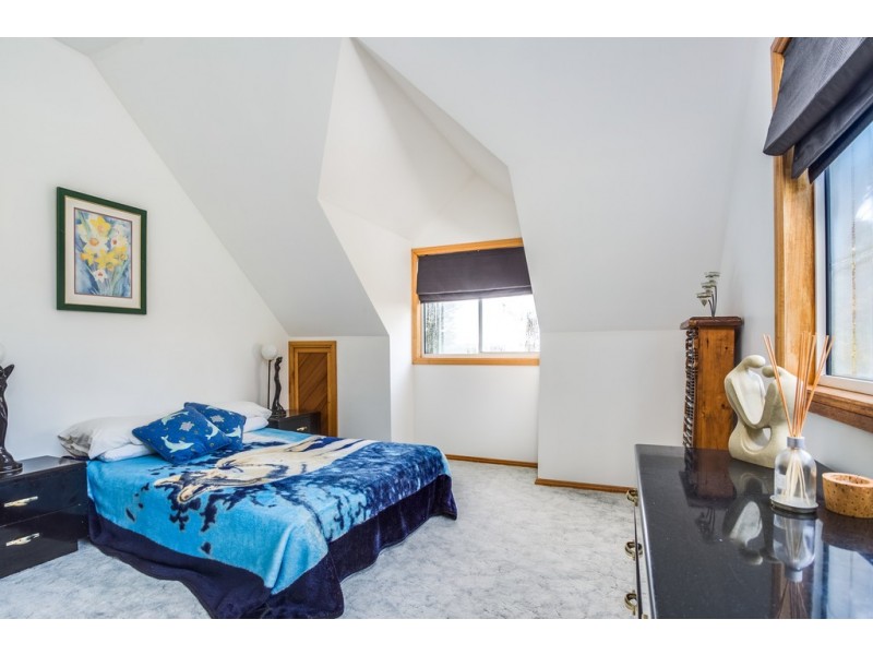 33 Flinders Street, Beauty Point TAS 7270