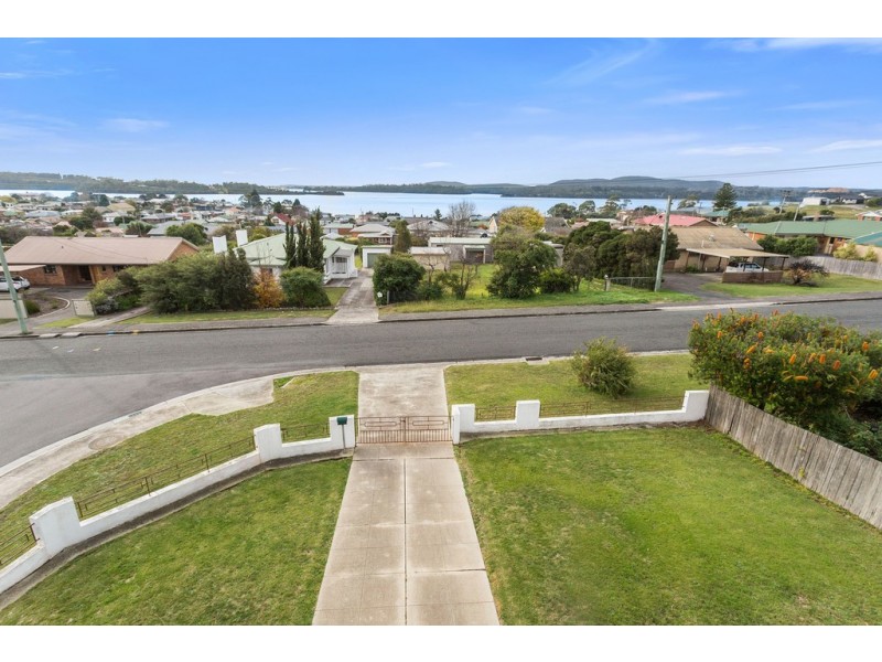 19 Napier Street, Beauty Point TAS 7270