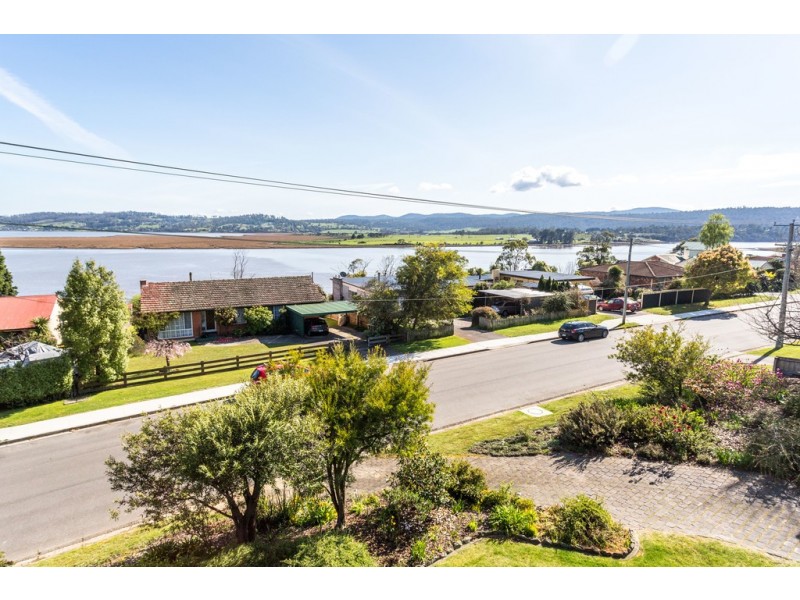 67 Beach Rd, Legana TAS 7277