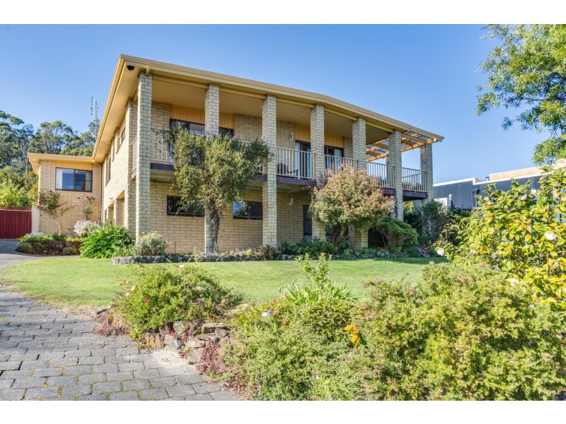 67 Beach Rd, Legana TAS 7277