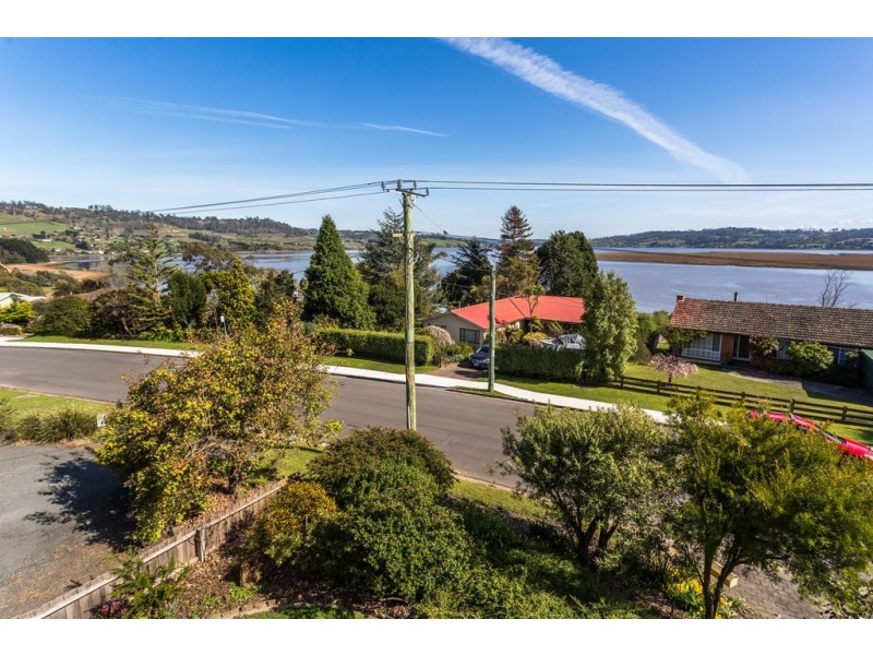 67 Beach Rd, Legana TAS 7277