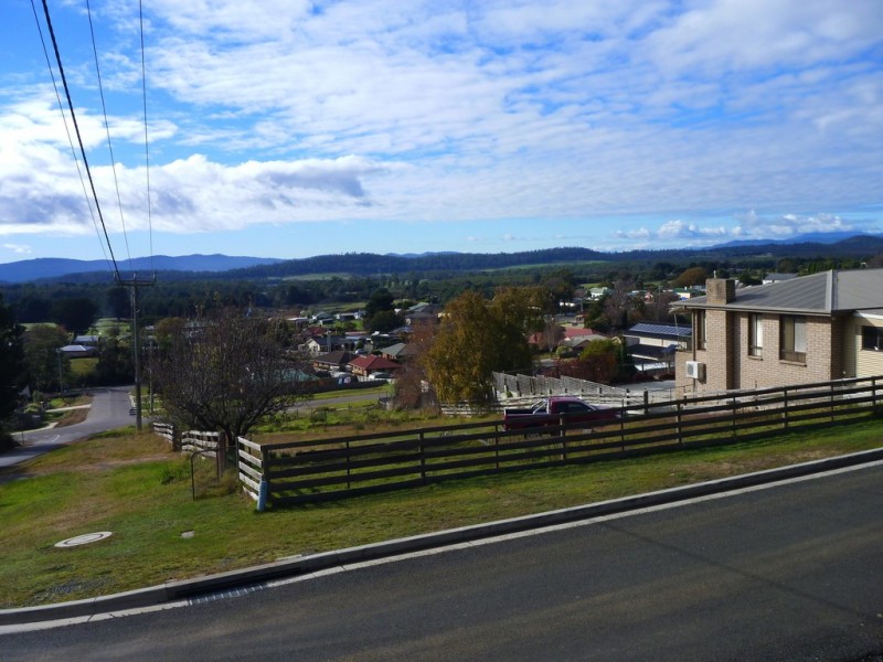40 Brooklyn Street, Beaconsfield TAS 7270