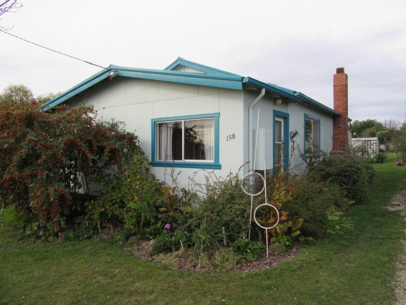158 Charles Street, Beauty Point TAS 7270