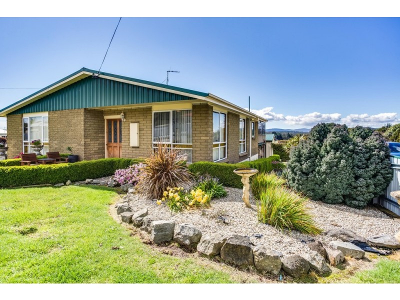 2 Bell Street, Beaconsfield TAS 7270