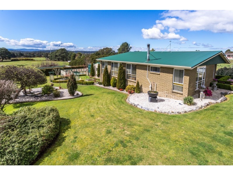 2 Bell Street, Beaconsfield TAS 7270