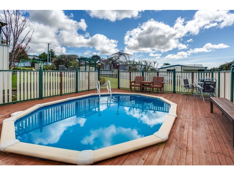 2 Bell Street, Beaconsfield TAS 7270