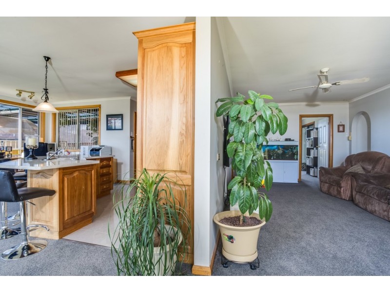 2 Bell Street, Beaconsfield TAS 7270
