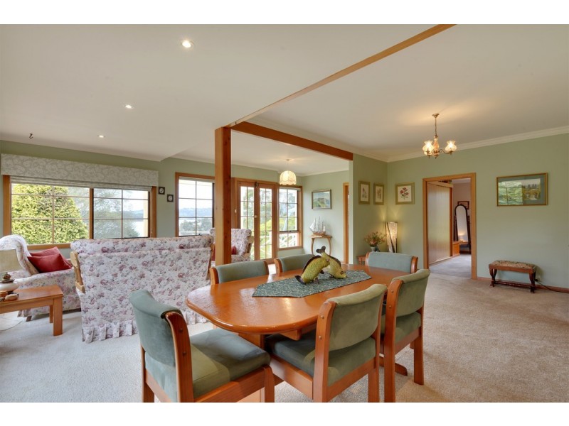 1 Old Coach Road, Gravelly Beach TAS 7276