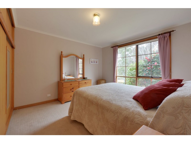 1 Old Coach Road, Gravelly Beach TAS 7276