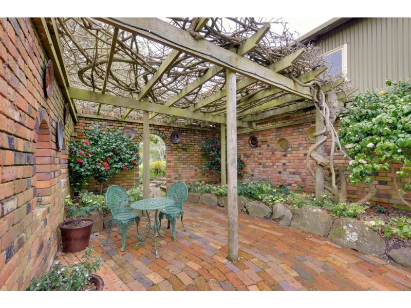 1 Old Coach Road, Gravelly Beach TAS 7276