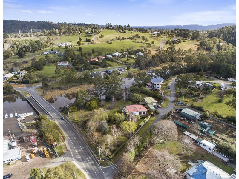 1 Old Coach Road, Gravelly Beach TAS 7276