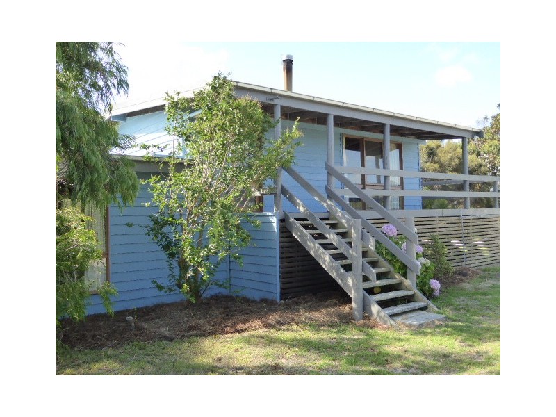 25 Bluff Road, Flinders Island TAS 7255