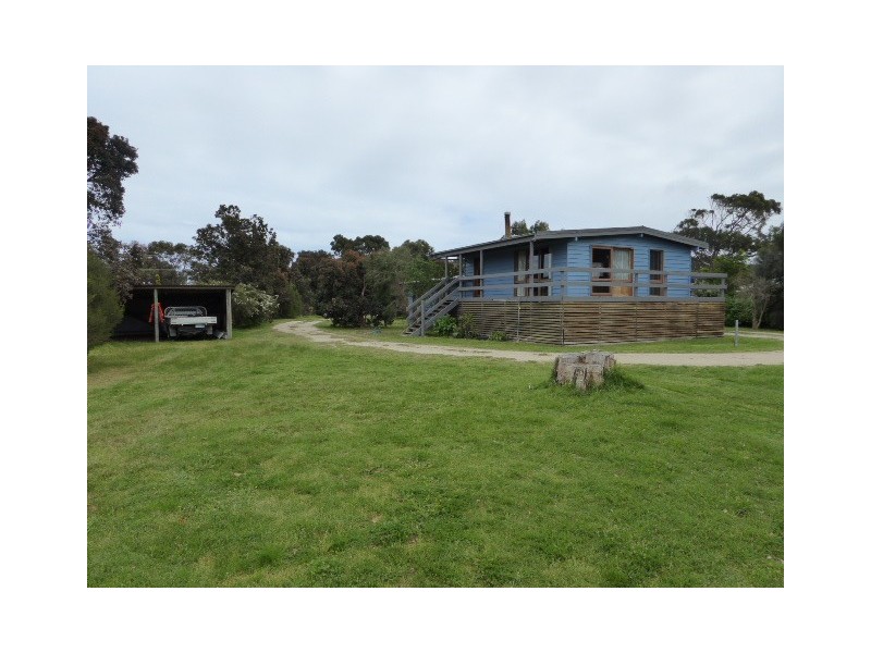 25 Bluff Road, Flinders Island TAS 7255