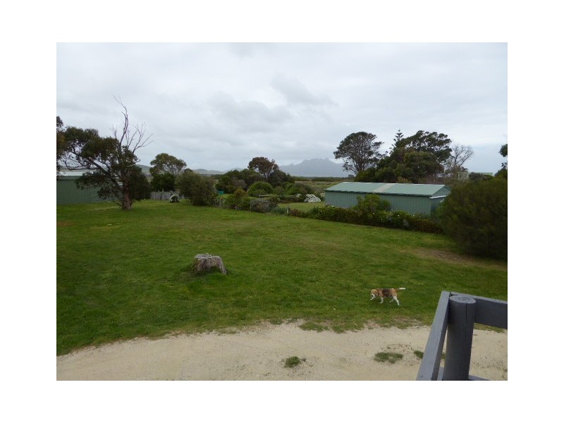 25 Bluff Road, Flinders Island TAS 7255