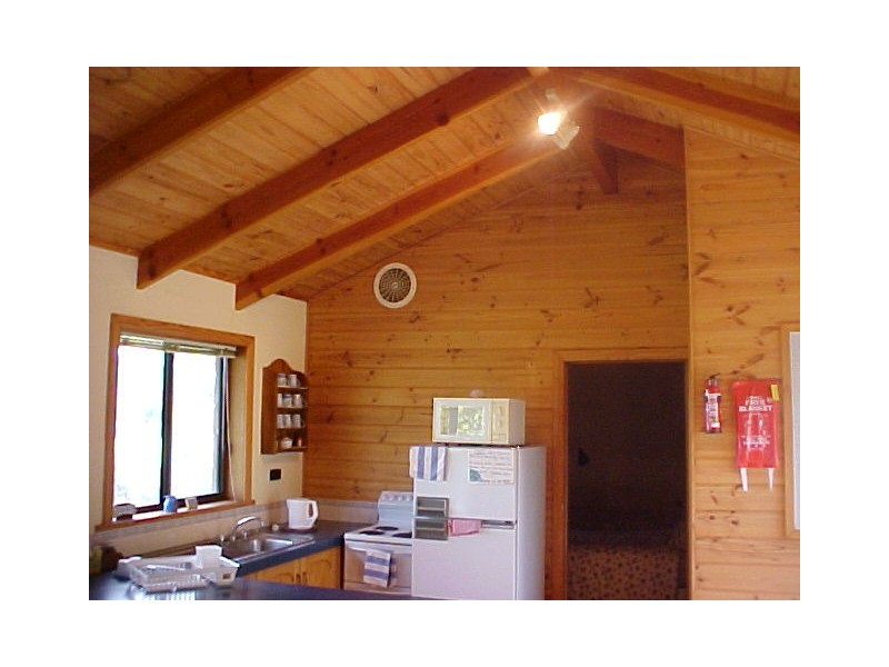 9 Holloway Street, Flinders Island TAS 7255