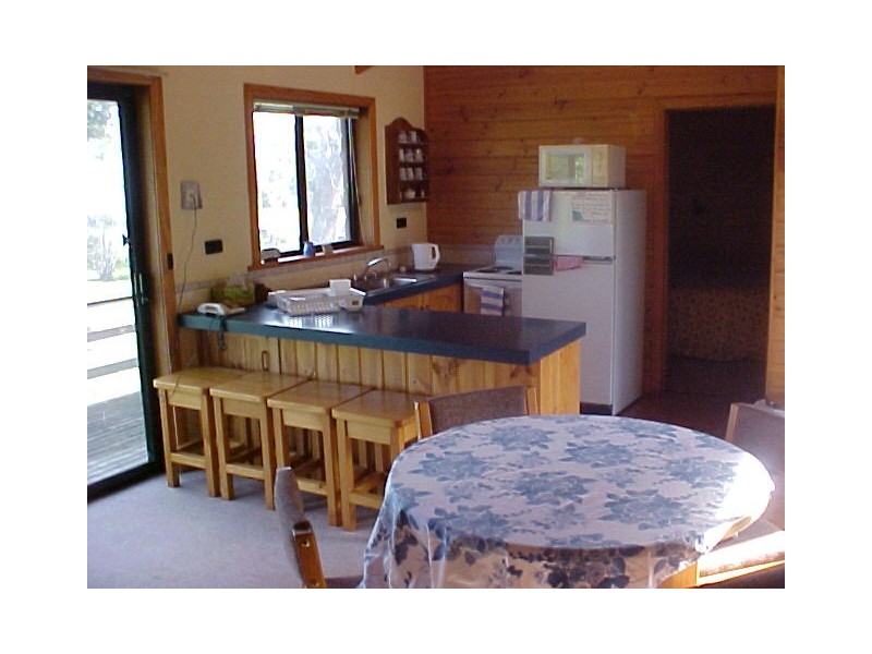 9 Holloway Street, Flinders Island TAS 7255