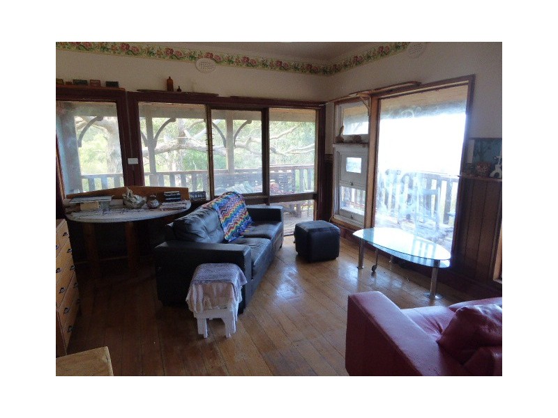 640 West End Road, Leeka, Flinders Island TAS 7255