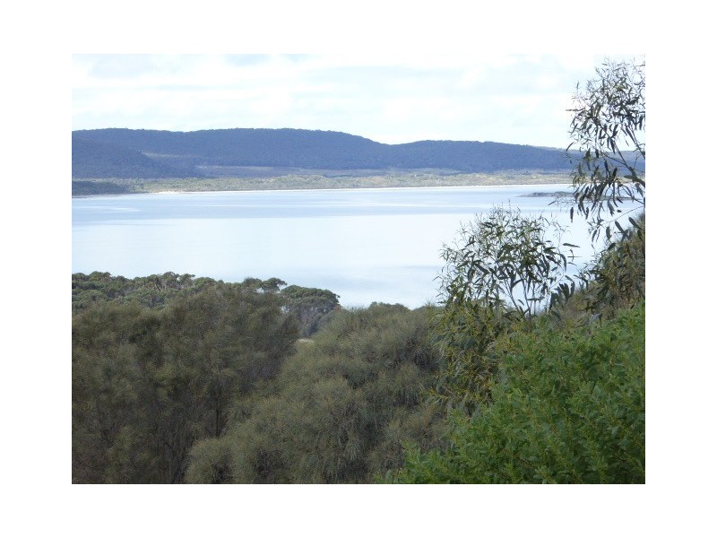 640 West End Road, Leeka, Flinders Island TAS 7255