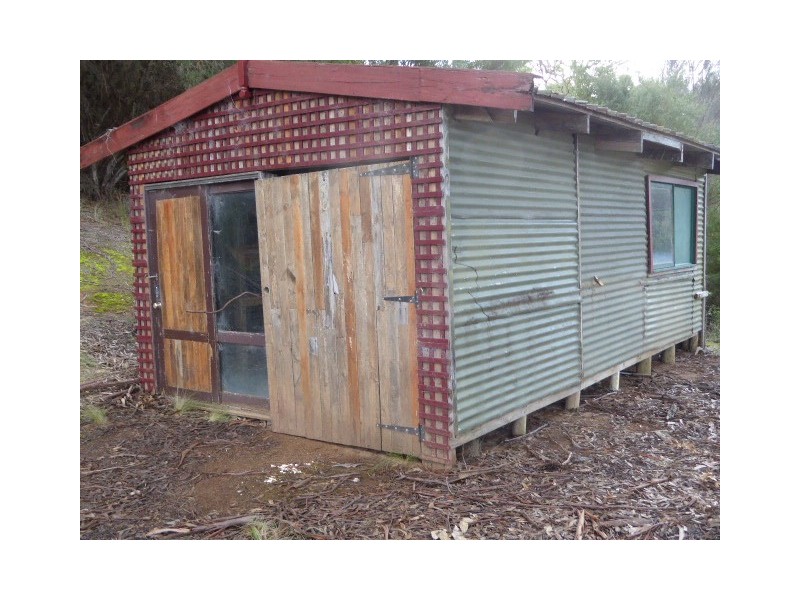 640 West End Road, Leeka, Flinders Island TAS 7255