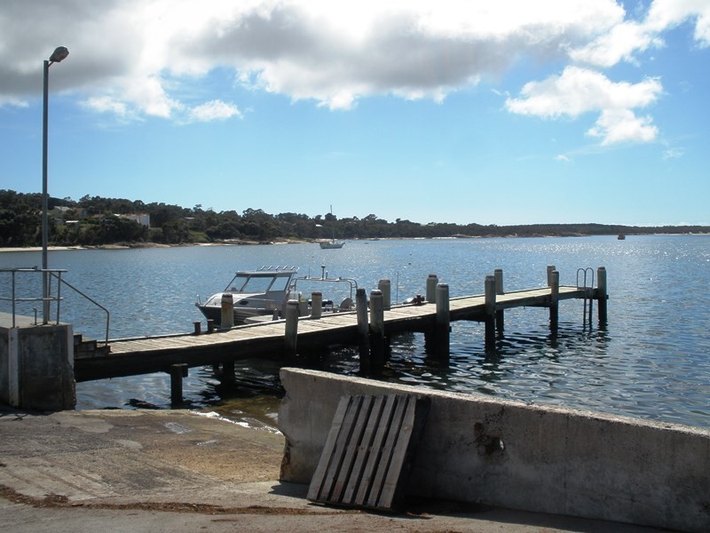 17 Barr Street, Lady Barron TAS 7255