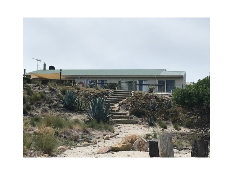 565 West End Road, Leeka TAS 7255