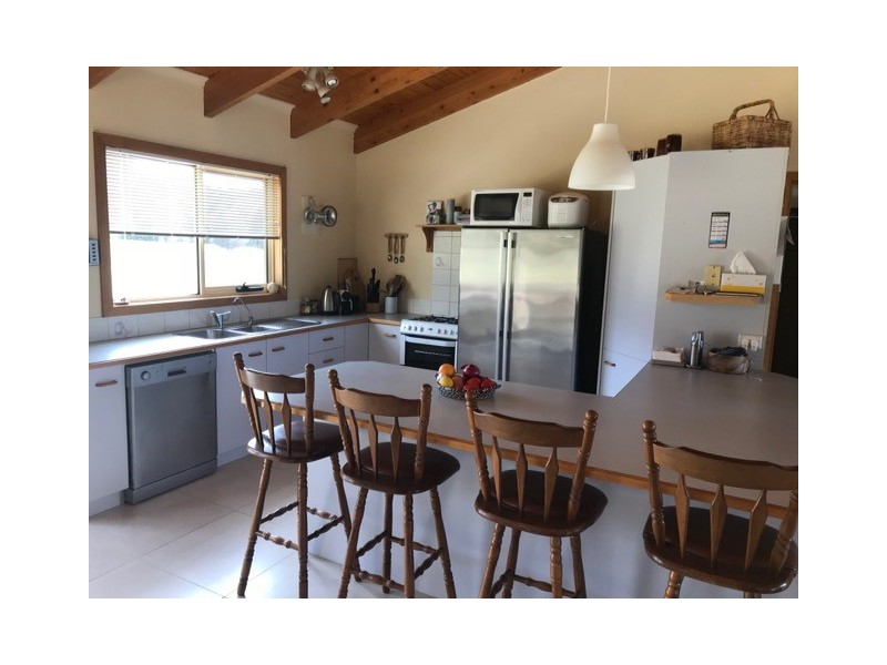 565 West End Road, Leeka TAS 7255