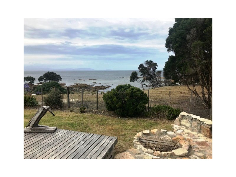 565 West End Road, Leeka TAS 7255