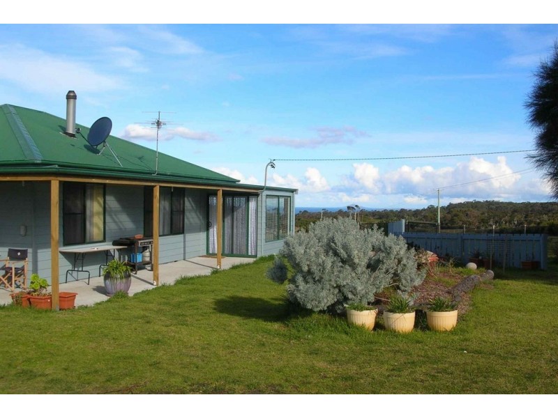 1642 Palana Road, Flinders Island TAS 7255
