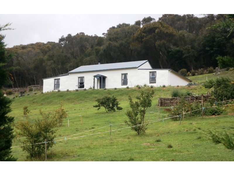 377 Killiecrankie Road, Killiecrankie TAS 7255