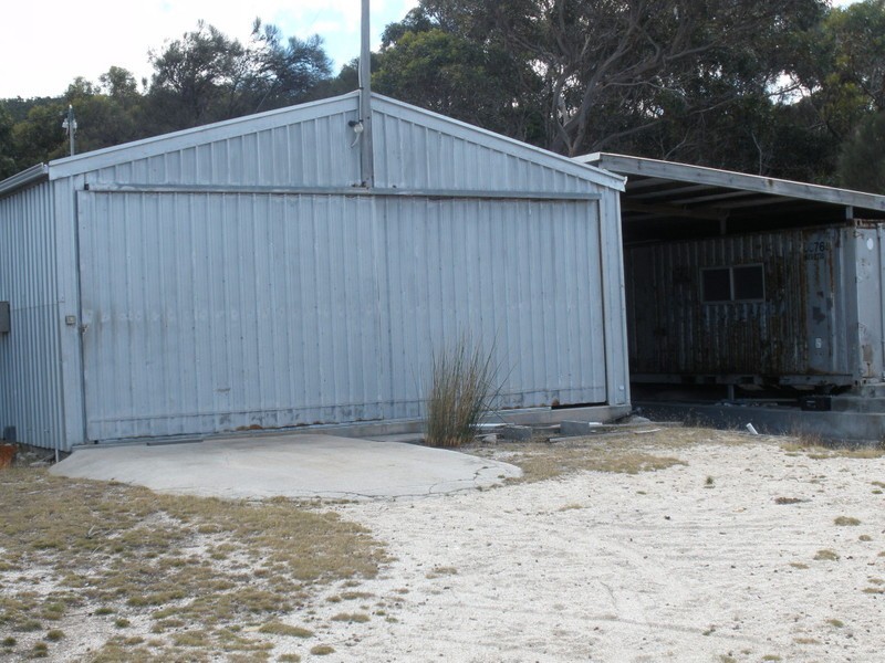 565 West End Road, Flinders Island TAS 7255