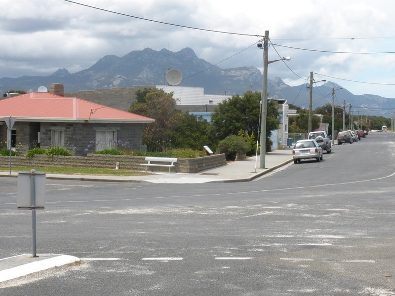 3 Robert Street, Flinders Island TAS 7255