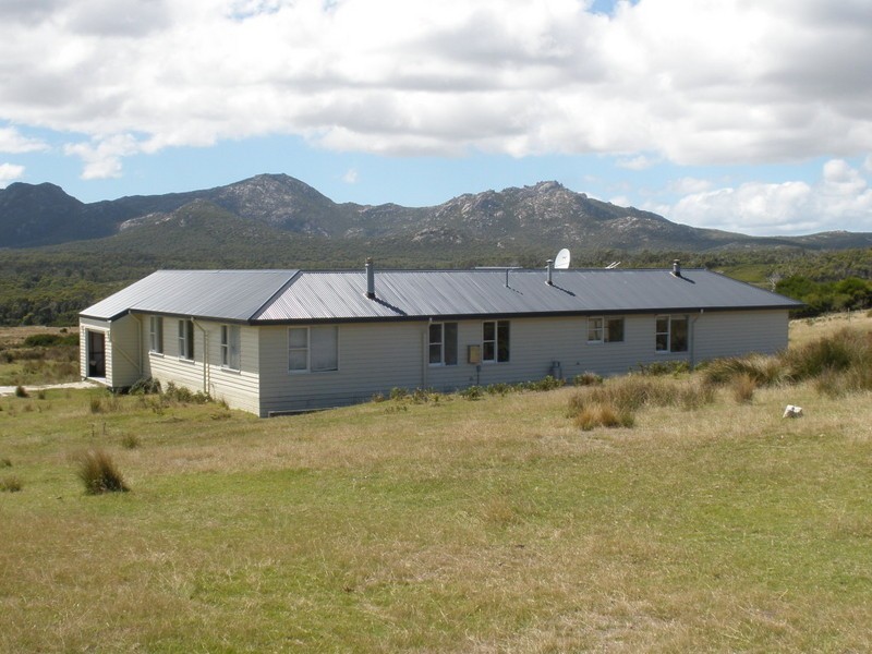 115 Harleys Road, Flinders Island TAS 7255