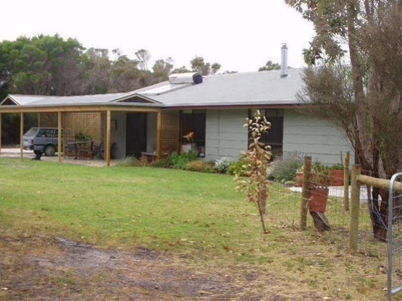 1331 Coast Road, Lady Barron, Flinders Island TAS 7255