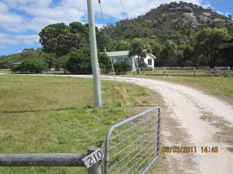 210 Dutchman Road, Lackrana, Flinders Island TAS 7255
