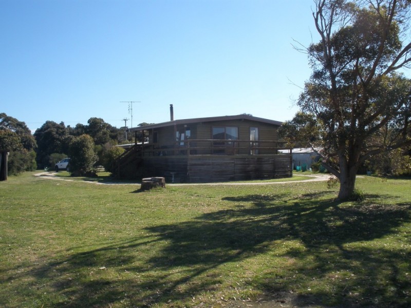 25 Bluff Road, Whitemark, Flinders Island TAS 7255