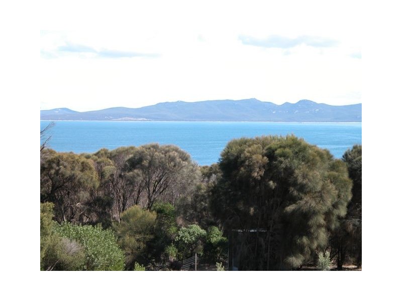 2 Fowlers Road, Emita, Flinders Island TAS 7255