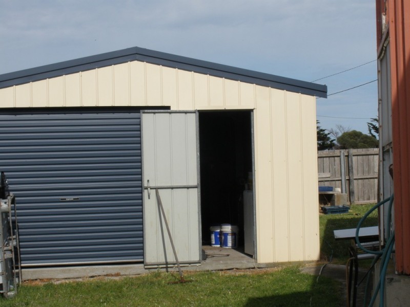 32 Patrick Street, Flinders Island TAS 7255