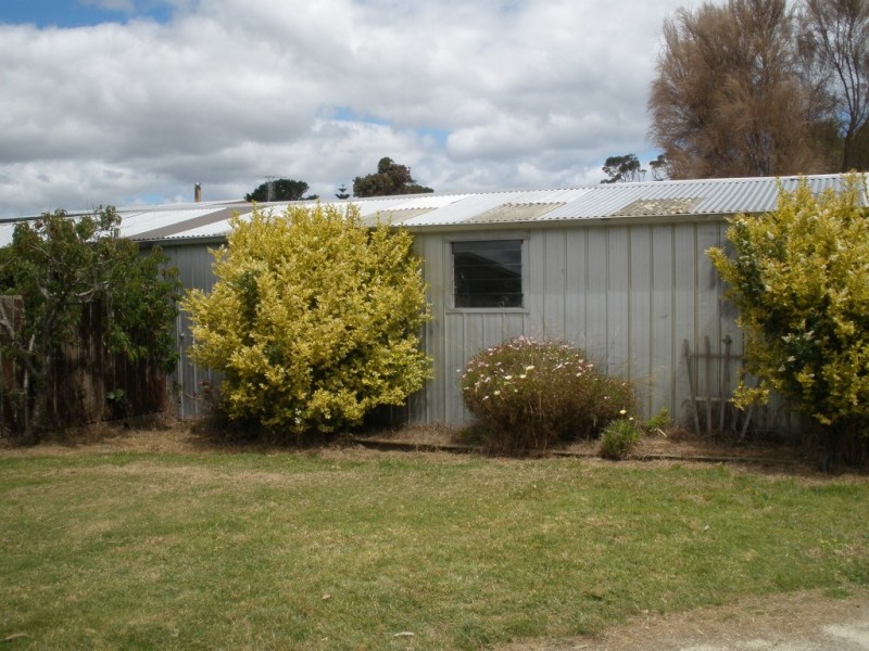23 Bluff Road, Whitemark, Flinders Island TAS 7255