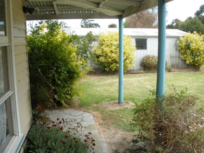 23 Bluff Road, Whitemark, Flinders Island TAS 7255