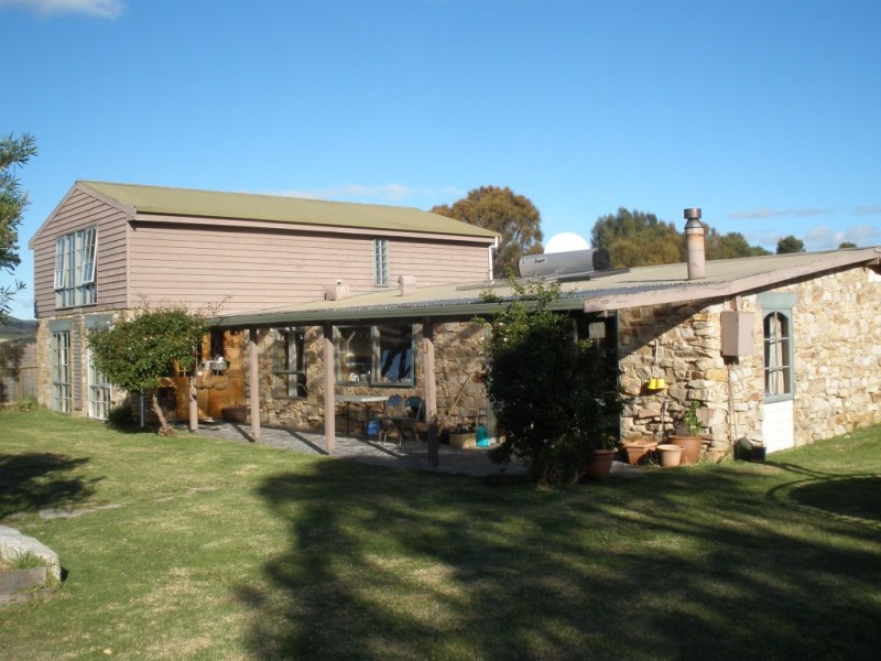 17 Bluff Road, Whitemark, Flinders Island TAS 7255