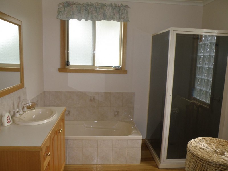 12 Gunter Street, Lady Barron, Flinders Island TAS 7255