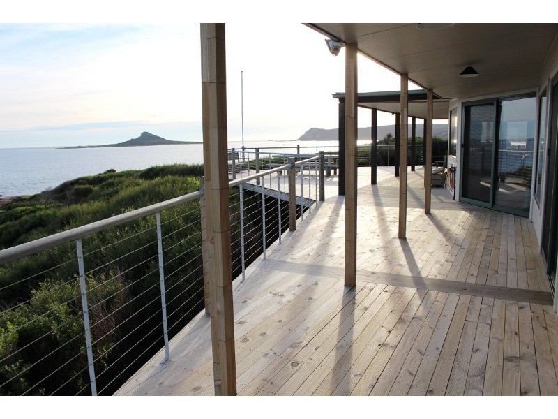 693 West End Road, West End, Flinders Island TAS 7255