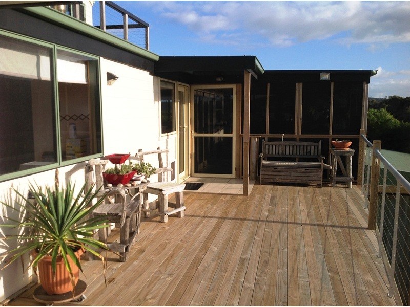 693 West End Road, West End, Flinders Island TAS 7255