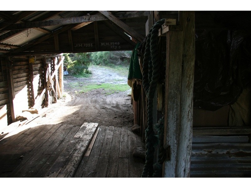 . Passage Island, Flinders Island TAS 7255