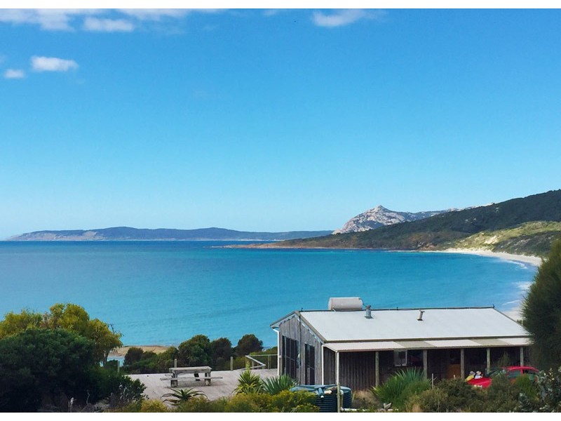 601 Boat Harbour Road, Boat Harbour, Flinders Island TAS 7255